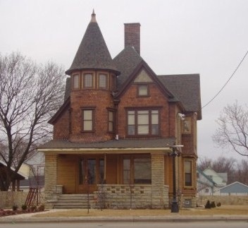 Large Image of William & Mary Swinbank House