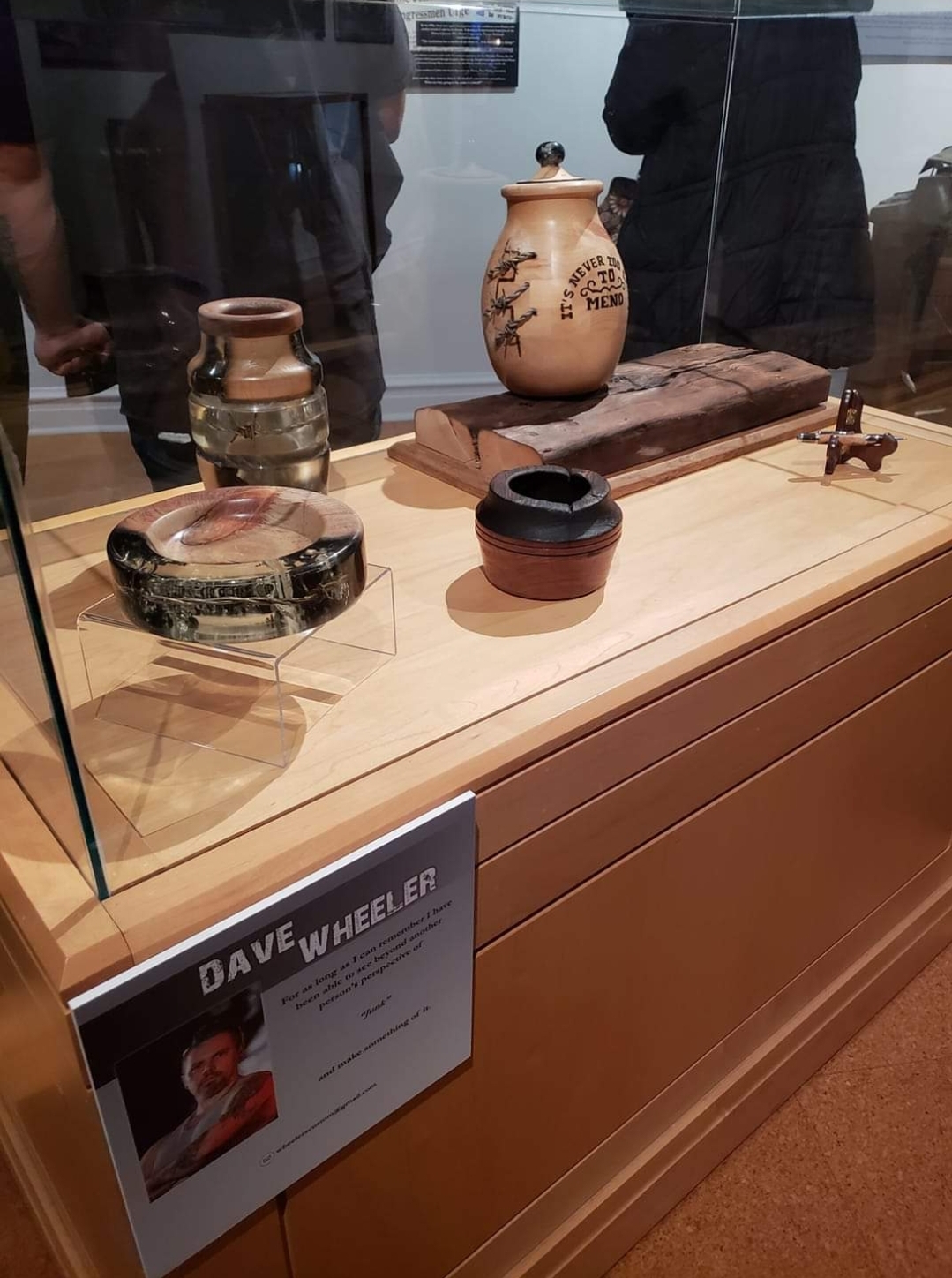 Dave Wheeler gallery display of artistic wooden bowls and jars